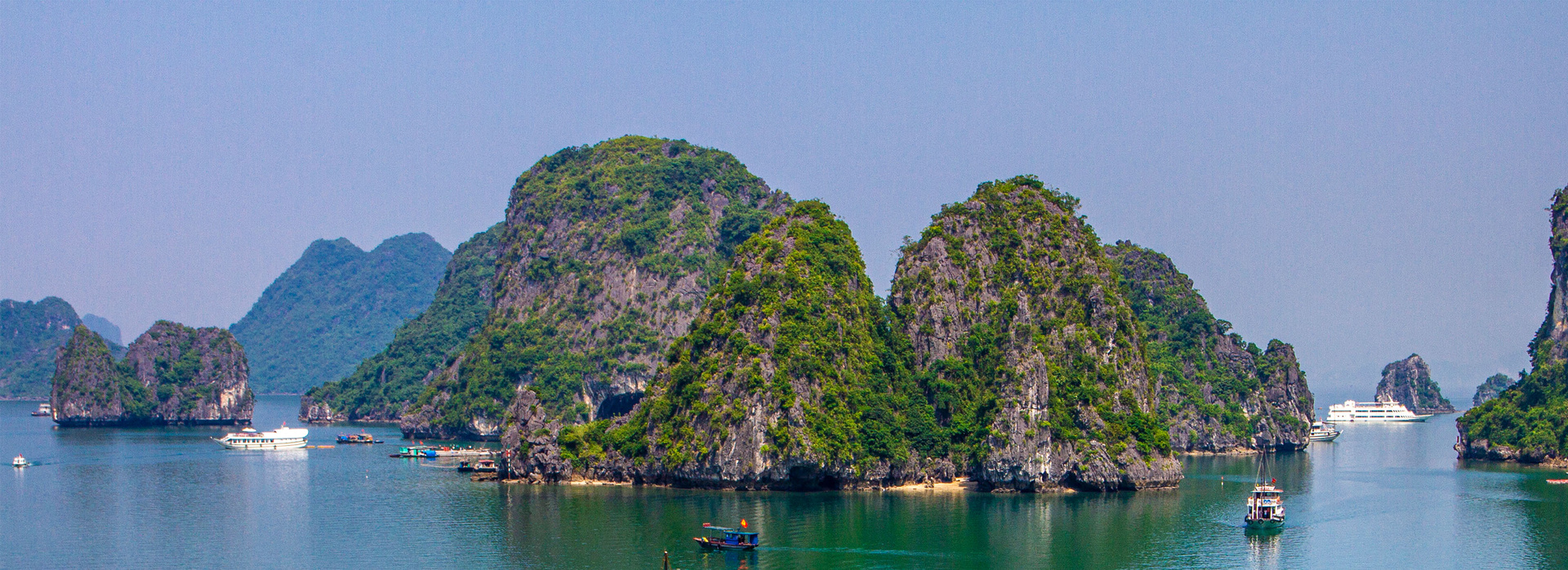 Hero Halong Bay GettyImages 2064651169